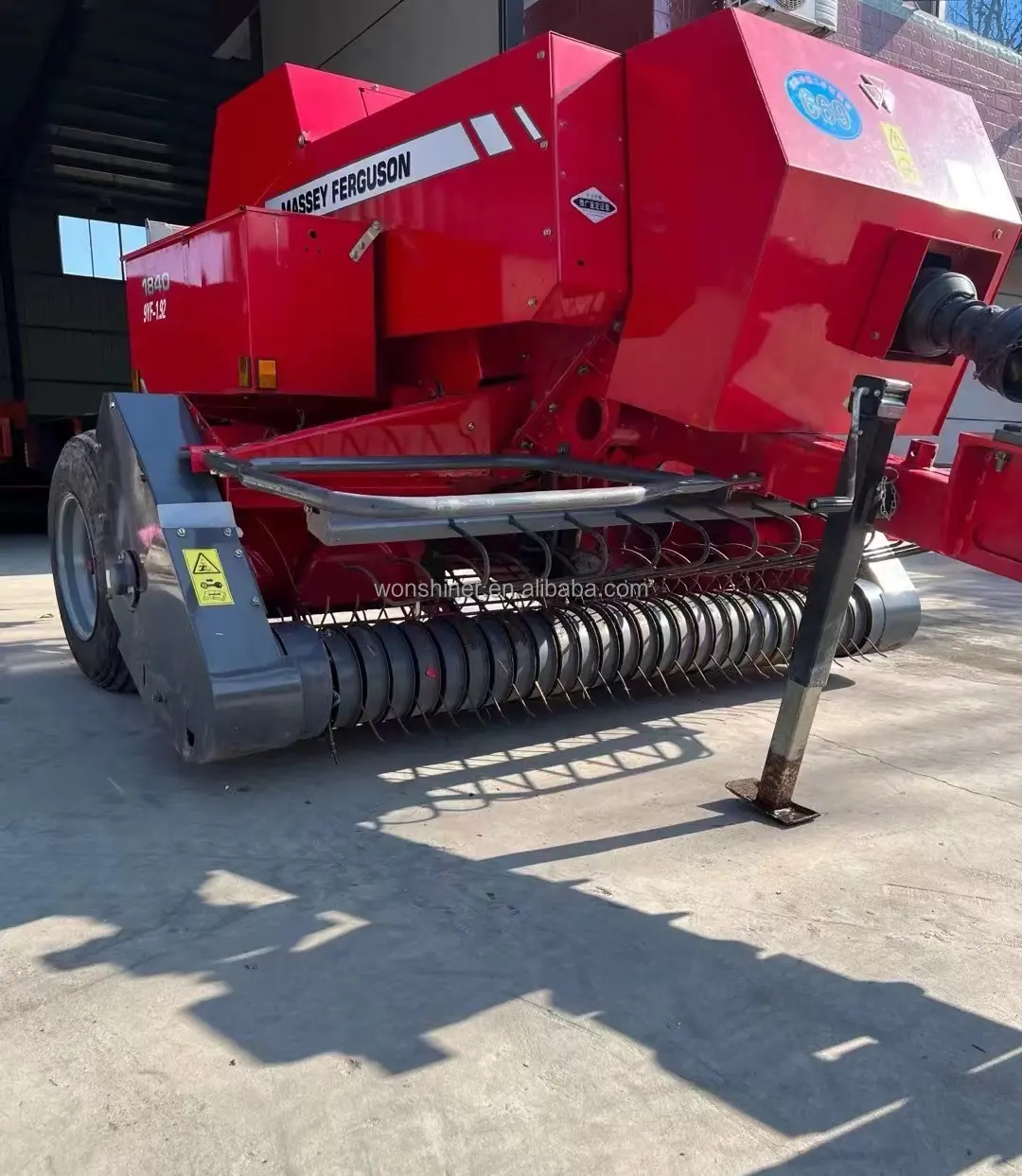 Maquinaria agrícola usada Hay Baler MF1840 MF1840S Massey Ferguson para la venta a Perú a Chile