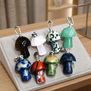 Pendentif Champignon Bébé en Pierre Naturelle et Pierre Précieuse, Vente en Gros, Breloques en Cristal de Guérison Sculptées à la Main, Pendentifs en Pierres Précieuses Authentiques - Product Image 1