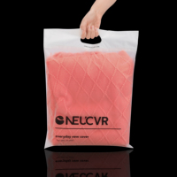 Usine de fabrication bon marché, logo personnalisé imprimé, sac de shopping en plastique découpé personnalisé en HDPE LDPE avec poignée