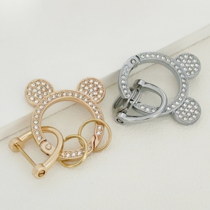 Porte-clés tendance en alliage de zinc avec strass et boucle en O plaquée or mignonne - Product Image 2