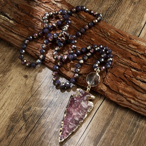 Collar de Moda Bohemia Étnica, Collar Hecho a Mano con Cristales de Vidrio de 8 mm, Collar con Colgante de Flecha de Resina - Product Image 3