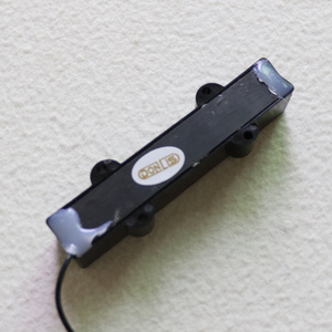 Donlis 86mm Steel Bar Rail Jazz Bass Pickup for <span class=keywords><strong>5</strong></span> String Electric J Bass Parts With <span class=keywords><strong>Metal</strong></span> Blade Pole - Product Image 4