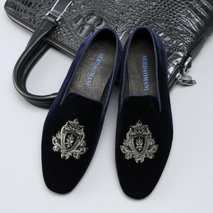 Dropshipping prodotti a punta da <span class=keywords><strong>uomo</strong></span> <span class=keywords><strong>scarpe</strong></span> casual in pelle di vacchetta in pelle scamosciata <span class=keywords><strong>scarpe</strong></span> da <span class=keywords><strong>uomo</strong></span> - Product Image 4