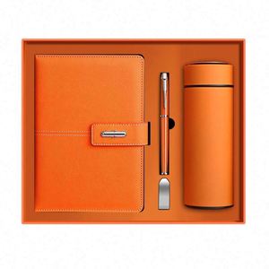 Sets de Regalo de Cuadernos de Cuero Corporativos al por Mayor con Botella, Cuaderno de Lujo Personalizable A5, Caja de Regalo con Bolígrafo y USB - Product Image 2
