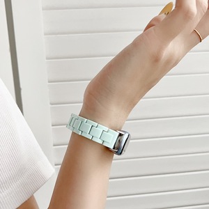<span class=keywords><strong>Bracelet</strong></span> de montre en PC couleur unie à trois maillons pour <span class=keywords><strong>Xiaomi</strong></span> <span class=keywords><strong>Watch</strong></span> 8/9/10 Pro – Remplacement des bracelets de montre - Product Image 6