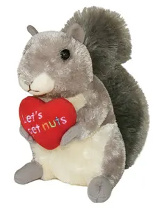 Presente de dia dos namorados, barato de pelúcia branco squirrel com coração vermelho moda bonito macio brinquedo de pelúcia squirrel