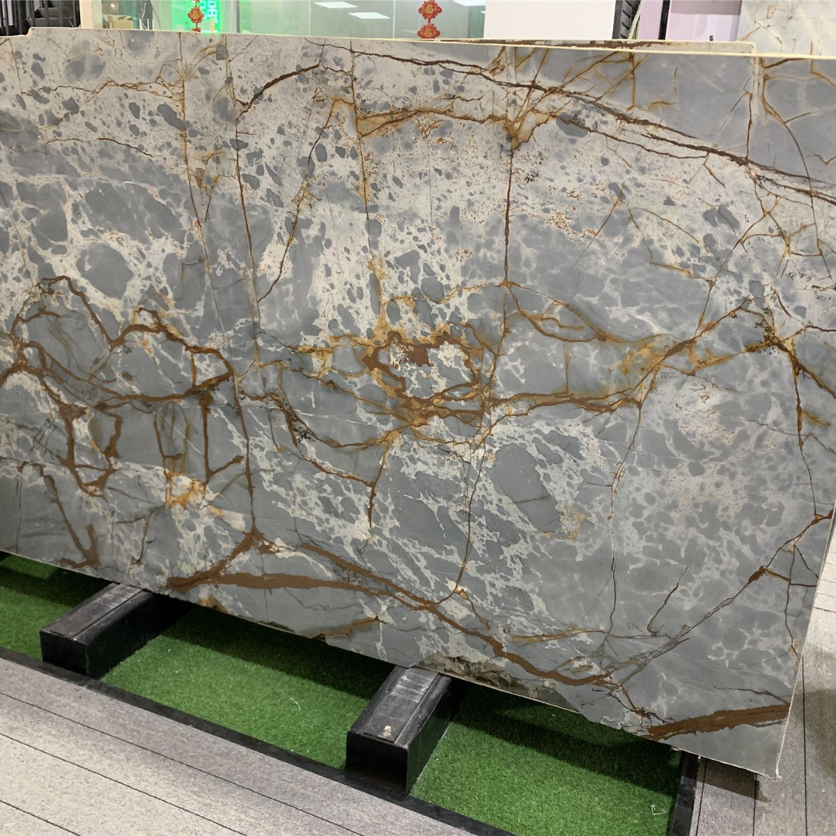 Roman impression gray background