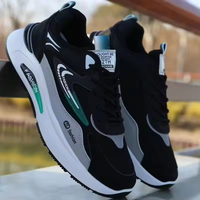 Sepatu Sneaker Pria Musim Semi Gugur Desain Baru Bahan Mesh Bernapas Sepatu Olahraga Fashion Joker Sepatu Kasual Tren Pelajar