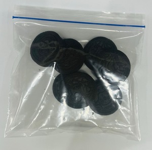 Sac de conservation domestique en PE auto-scellant et micro-ondable avec fermeture éclair pour le stockage au réfrigérateur des aliments et des boissons (45-70 microns) - Product Image 2