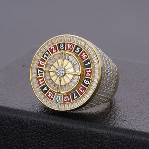 Nuovo Design Artigianale di Tendenza Anello <span class=keywords><strong>da</strong></span> <span class=keywords><strong>Uomo</strong></span> in Argento Sterling 925 con Bussola Smaltata in Oro 18K e Diamanti Baguette a Roulette - Product Image 2