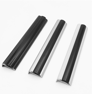 Bande de bordure noire et blanche, accessoires de <span class=keywords><strong>camping</strong></span>-<span class=keywords><strong>car</strong></span>, caravane, profil en aluminium, décoration de bord - Product Image 4