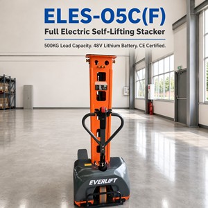 Apilador Autocargable Eléctrico 500kg Litio 48V 658mm Estrecho <span class=keywords><strong>para</strong></span> Carga de Furgonetas y <span class=keywords><strong>Camiones</strong></span> - Product Image 1