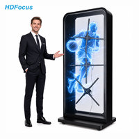 HDFocus Pantalla de Video Publicitaria de 65 cm 1X3, Holograma Humano 3D Vertical de Tamaño Real, 5000 Nits de Alto Brillo, Control por Aplicación Inteligente