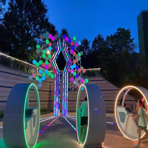 Fontana Scenografica da Esterno di Grandi Dimensioni Famosa su Internet con Bici da Spinning a Pedali in Acciaio Inossidabile Senza Alimentazione Elettrica - Product Image 3