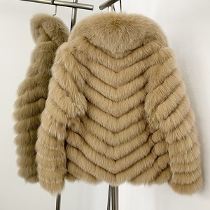 <span class=keywords><strong>Cappotto</strong></span> in <span class=keywords><strong>pelliccia</strong></span> <span class=keywords><strong>foderato</strong></span> di volpe a doppio lato alla moda stile corto - Product Image 5