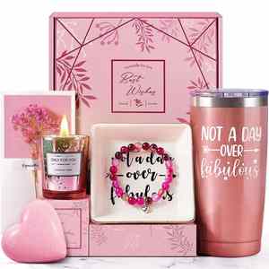 Coffret cadeau haut de gamme FX pour les fêtes avec tasse isotherme, bombe de bain au sel de mer, bougie parfumée, savon, carte de vœux, coffret cadeau pour la Saint-Valentin - Product Image 2