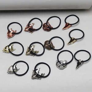 Élastique à cheveux rétro avec tête de loup et d'ours, bandeau réglable à motif animal pour femmes - Product Image 6