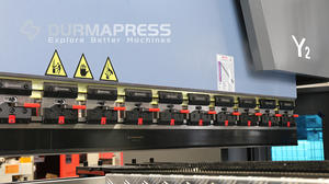Pantalla táctil fácil de usar Multi Axis 135T 3200mm Servo Press Brake para líneas de fabricación que requieren tiempos de cambio rápidos - Product Image 3