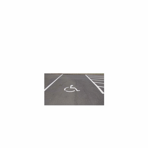Cono de Tráfico Prismático de PVC de Alta Intensidad para Señalización Vial en Parques y Áreas de Estacionamiento - Product Image 2