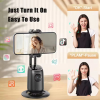 Takenoken Auto Tracking Smart Robot Support de Téléphone 360 Degrés Stabilisateur de Cardan AI Tir Selfie Stick pour Vlog Live Desk