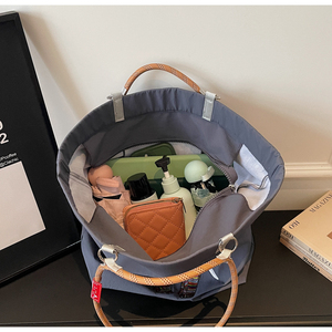 Premium Design <strong>Tote</strong> <strong>Bag</strong> Customization High Quality Large Capacity Fashionable Waterproof <strong>Nylon</strong> Solid Color All Seasons Hasps - Product Image 5