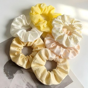 Grands chouchous en satin, style pastoral frais, à volants floraux, élastiques pour cheveux, pour femmes, usage quotidien - Product Image 1