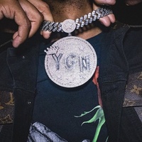 Hiphop personnalisé grande taille en forme de mot lettre nom complet glacé plaque ronde pendentif