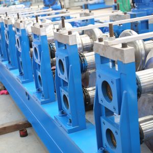 Fabrika İşlemeli Karayolu Bariyeri Şekillendirme Makinesi, Yol Güvenliği Bariyeri Şekillendirme Makinesi - Product Image 4