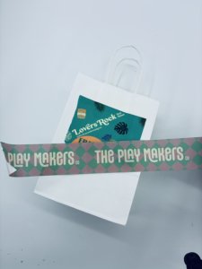 Cinta de embalaje Kraft de marca personalizada autoadhesiva de un solo lado MOQ bajo para sellado de bolsas con logotipo impreso personalizado - Product Image 2