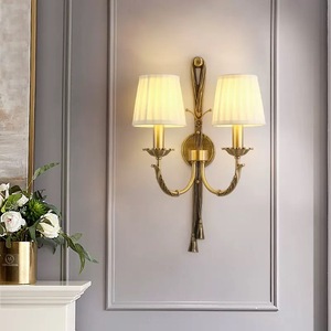 Lampada da Parete in Rame Massiccio Stile Retrò Francese per Corridoio, Passaggio, Balcone, Ingresso, Atrio, Camera da Letto - Product Image 1