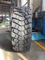 Fabriqué en Chine avec des pneus OTR de toutes tailles, pneus run-flat, renfort tubulaire, 18.00R25