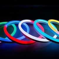 Bande LED étanche intérieure/extérieure avec télécommande pour câble en caoutchouc de silicium IP65 24V pour application paysagère