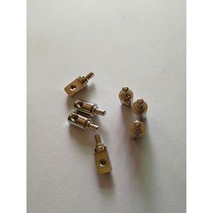 Piezas de Conexión de Cobre, Tuercas Hexagonales con Postes Roscados, Especificaciones Personalizables para Aplicaciones Electrónicas - Product Image 4