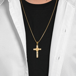 Collier pendentif sacré en acier inoxydable plaqué or 18 carats avec incrustation de strass, <span class=keywords><strong>crucifix</strong></span> Saint Benoît, vente en gros Europe et Amérique - Product Image 2