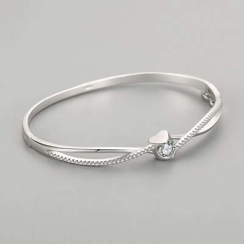 925 Sterling Silver Bangle with Cubic Zirconia - Simple yet