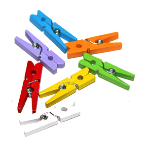 Vente directe d'usine arc-en-ciel couleur épingle à linge en <span class=keywords><strong>bois</strong></span> pour bricolage en gros <span class=keywords><strong>chevilles</strong></span> en <span class=keywords><strong>bois</strong></span> naturel pinces à linge en bambou pour le ménage - Product Image 6
