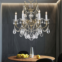 Lustre en cristal de verre européen baroque vintage, lampe suspendue de style bougie en métal bronze antique sur mesure pour l'éclairage des hôtels et des villas