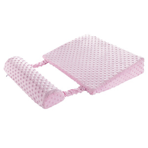 Almohadilla de rampa antivómitos para bebé, soporte de estrangulación por desbordamiento de leche, almohada de rampa antideslizante, cojín acostado para recién nacido, dispositivo de alimentación - Product Image 5