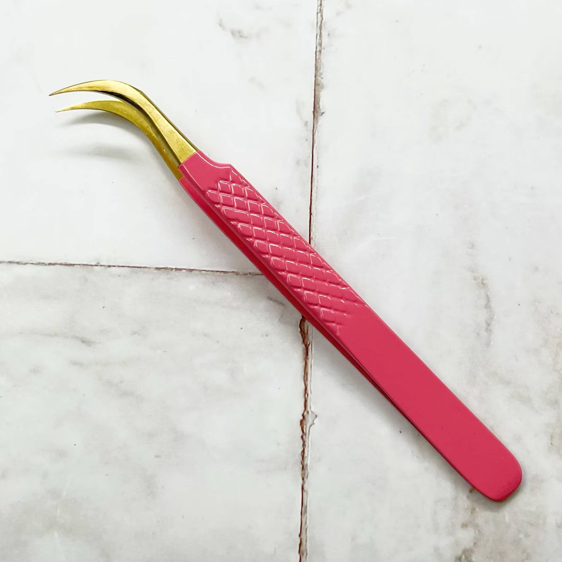 (Red and Gold Reticulated) Butterfly Clip / Curved Shot