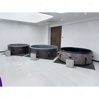 Baignoire Spa Gonflable d'Extérieur Moderne et Portable avec 120 Jets Apaisants pour 2 Personnes, Fonction Massage et Housse Incluse