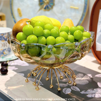 Assiette de fruits simple de style européen pour l'organisation de la maison Présentoir de fruits secs sur la table basse du salon Plats et assiettes
