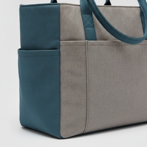 Sac de transport pour raquettes de pickleball recyclé, capacité 2 raquettes, en RPET, logo personnalisé, vente en gros, pour tennis et padel - Product Image 2