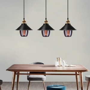 Lampada LED decorativa E27 4W 1800K 360° 230V, design accattivante ideale per ambientare gli spazi e creare atmosfere calde. - Product Image 2