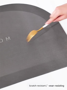 เสื่อยางรองให้อาหารสัตว์เลี้ยงทรงสี่เหลี่ยมกันน้ำได้สำหรับสุนัขและแมวเสื่อรองชามน้ำกันลื่นแห้งเร็วพิมพ์ลายสำหรับทุกฤดูกาล - Product Image 6