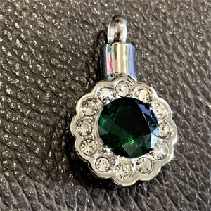 Paslanmaz çelik güneş çiçek <span class=keywords><strong>birthstone</strong></span> urn kolye kül kolye ayçiçeği hatıra bellek <span class=keywords><strong>birthstone</strong></span> kremasyon kristal kül u - Product Image 4