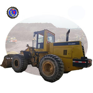 Chargeur sur pneus KOMATSU WA380-6 d'occasion à vendre Charge nominale de 5 tonnes Moteur et composants de pompe inclus - Product Image 1