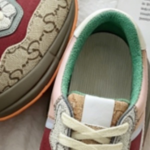 Calzado deportivo de marca de lujo, a la moda, con suela gruesa y propiedades antideslizantes, ideal para tenis al aire libre y caminar. - Product Image 3