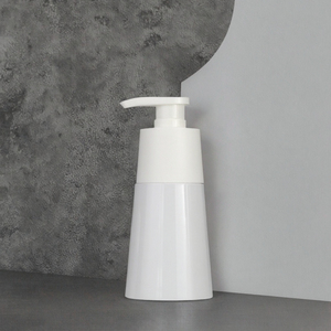 Botellas Cosméticas Cónicas de PET Blanco de 200 ml con Bomba Dosificadora para Champú, Limpiador Facial y Loción, con Serigrafía - Product Image 3
