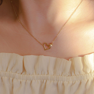 Heart-Shaped Clavicle <b>Chain</b> 18k Gold Plated <b>Titanium</b> Steel Necklace Daily Wear Fashion Jewelry - Product Image 1