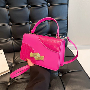 Nuova Borsa a Tracolla Piccola Quadrata in Stile Francese con Motivo Coccodrillo in Pelle PU e Fibbia Dorata per Donne, Uso Quotidiano e Ufficio - Product Image 6